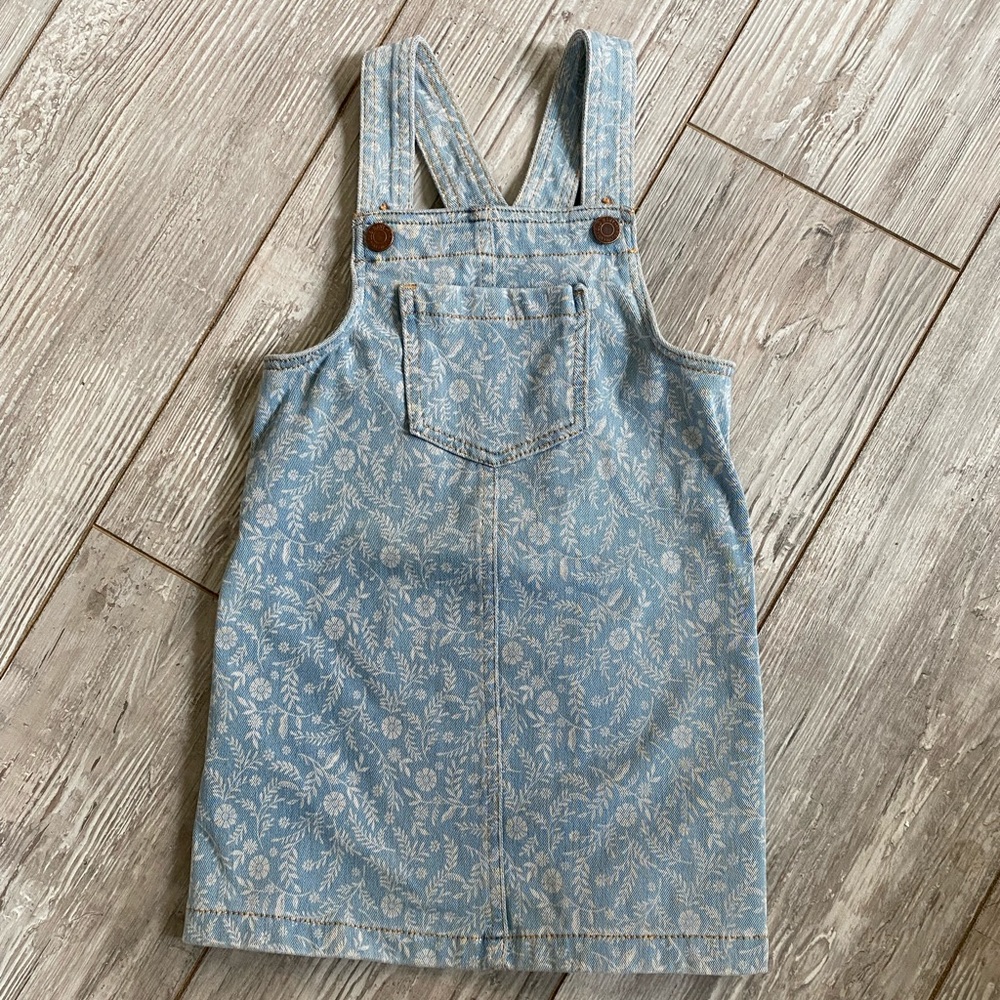 NEVER WORN TODDLER JEAN OVERALL SKIRT.